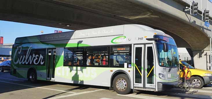 Culver City New Flyer Xcelsior XN40 7117 rapid